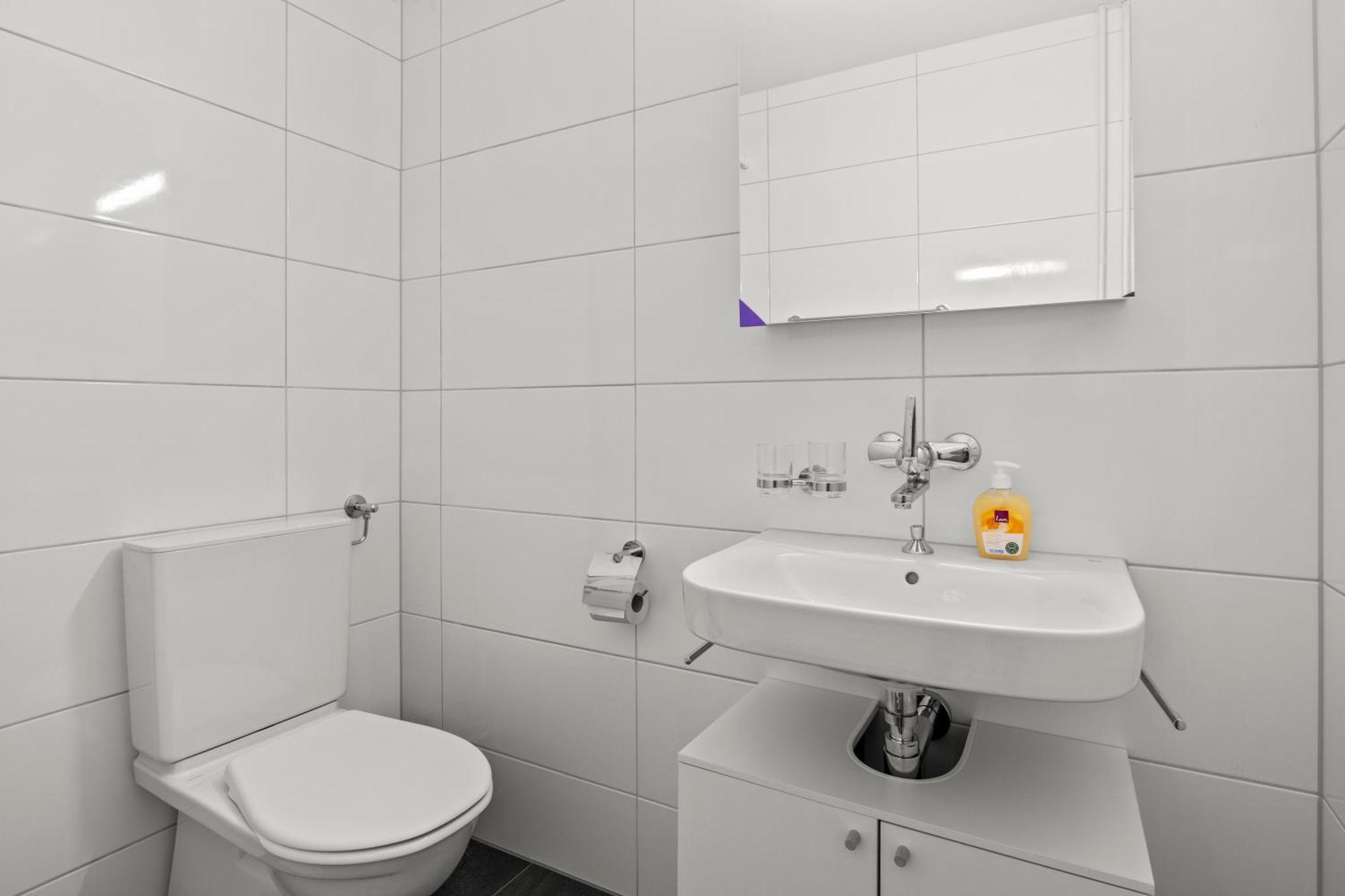 Pearlstay - City Center Twin Bed Workplace Washer Винтертур Екстериор снимка